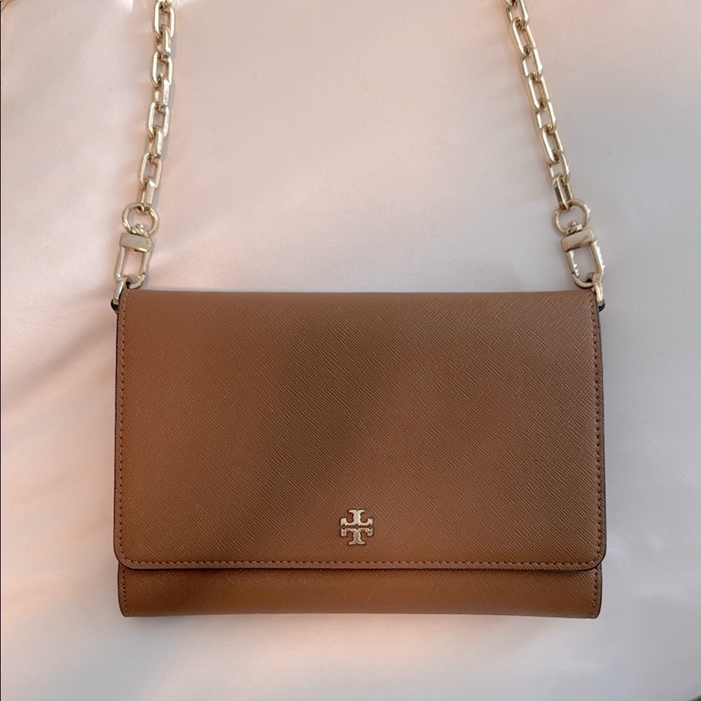 Tory Burch Wallet on a Chain